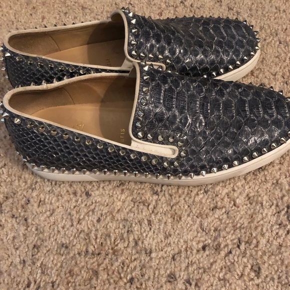 Christian Louboutin pik boat